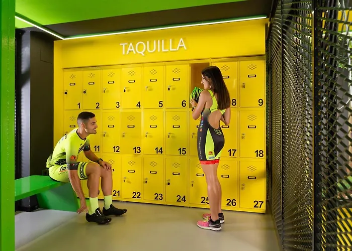 Top Hotels Around Neptune's Bar in Benidorm